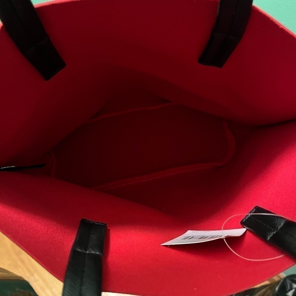 BLACK tote - Picture 2 of 3